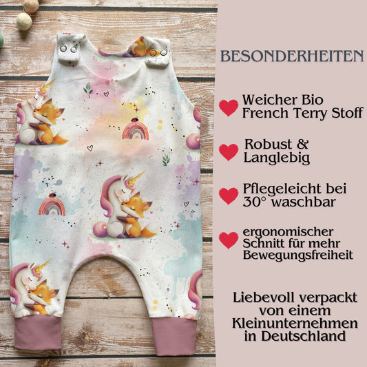 Personalisierbarer Baby-Strampler mit niedlichem Einhorn Motiv, optional mit Wunschname bedruckt, liebevoll handgefertigt in Deutschland