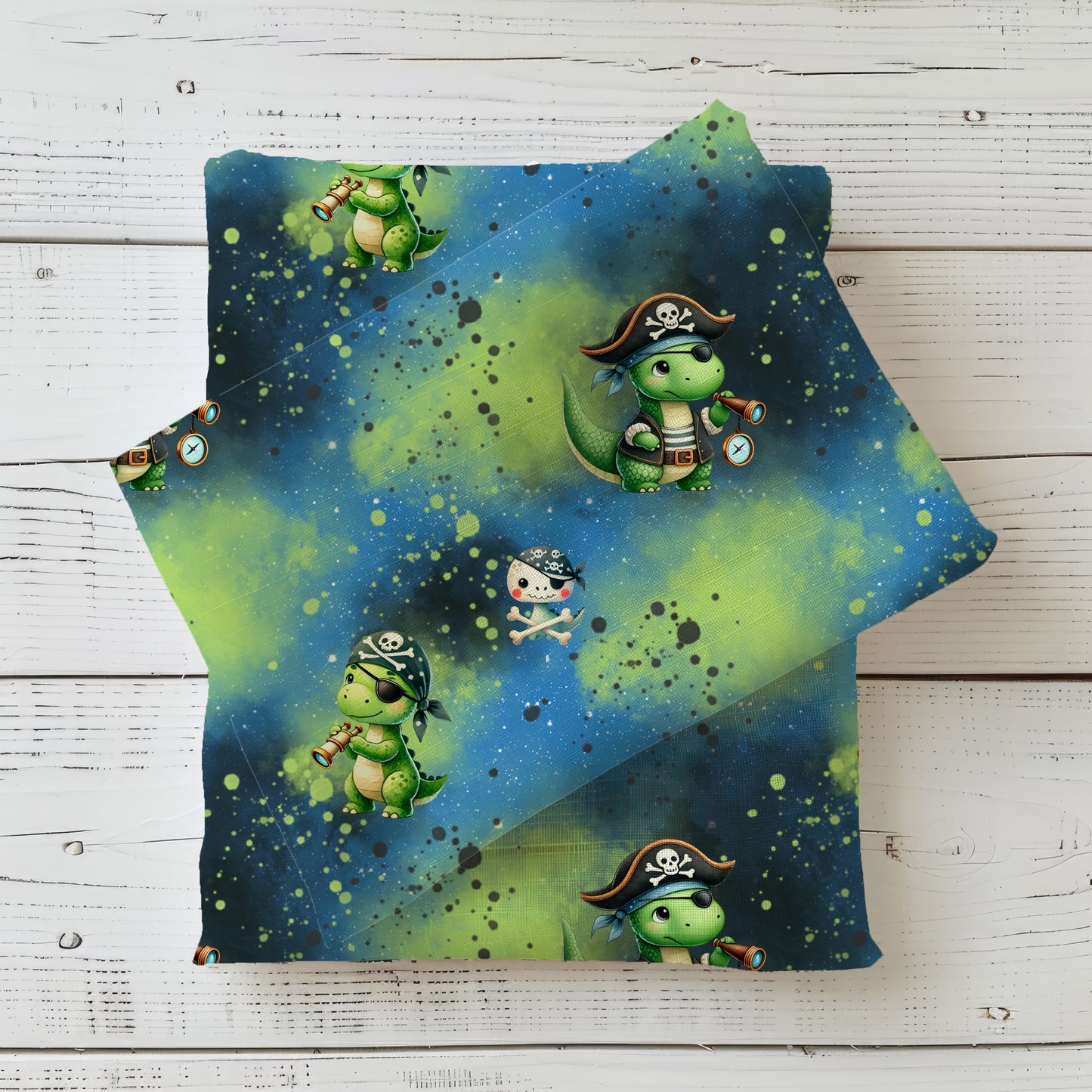 Piraten Dinos Stoff – heller Stoff mit Dinosauriern im Piraten-Look, Schatzkisten & Wellen – Jersey oder French Terry Meterware für Kinderkleidung“