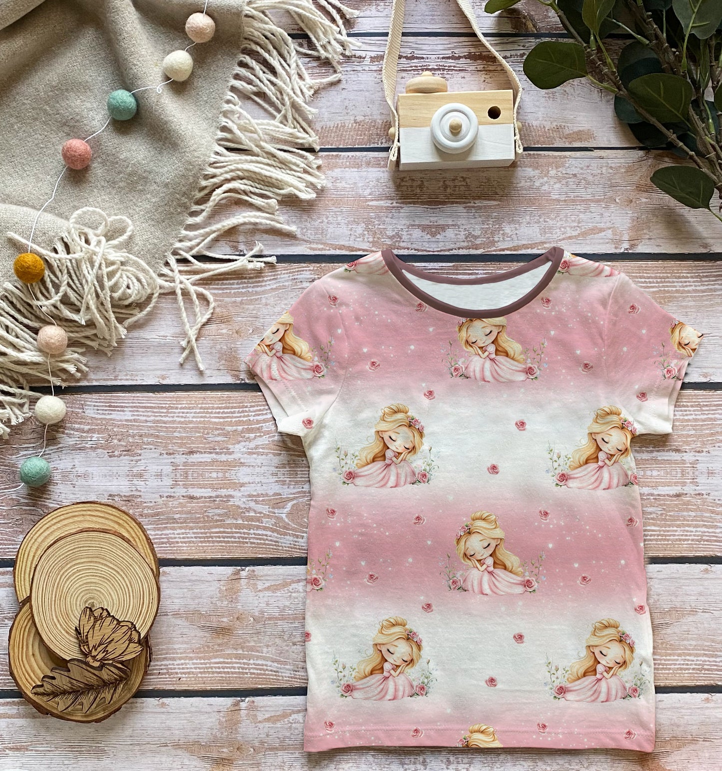 Stoffe Meterware „Sleeping Rose" - Jersey oder French Terry