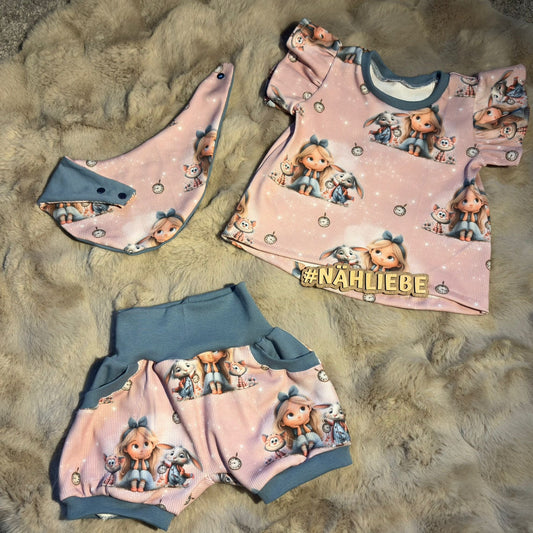 Mädchen im Wunderland | Märchen Stoff Meterware | Kinderstoff