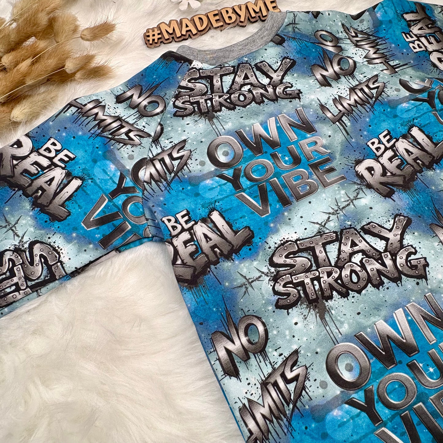 Be Real | Graffiti Stoff Meterware | Kinderstoff