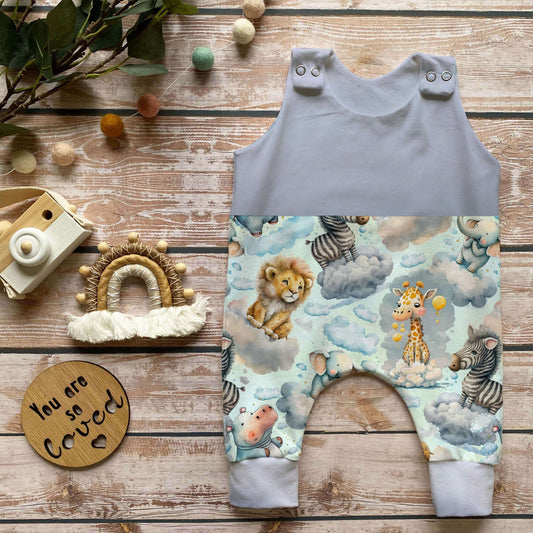 Handmade Baby Strampler "Safari träume" blau- geteilt