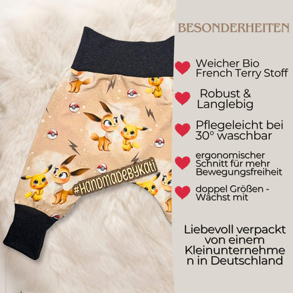 Besonderheiten der Pumphose: weicher Bio French terry, robust und langlebig, Pflegeleicht bei 30° waschbar, ergonomischer Schnitt für mehr bewegungsfreiheit, immer doppelte Größen. Wächst ein stück mit