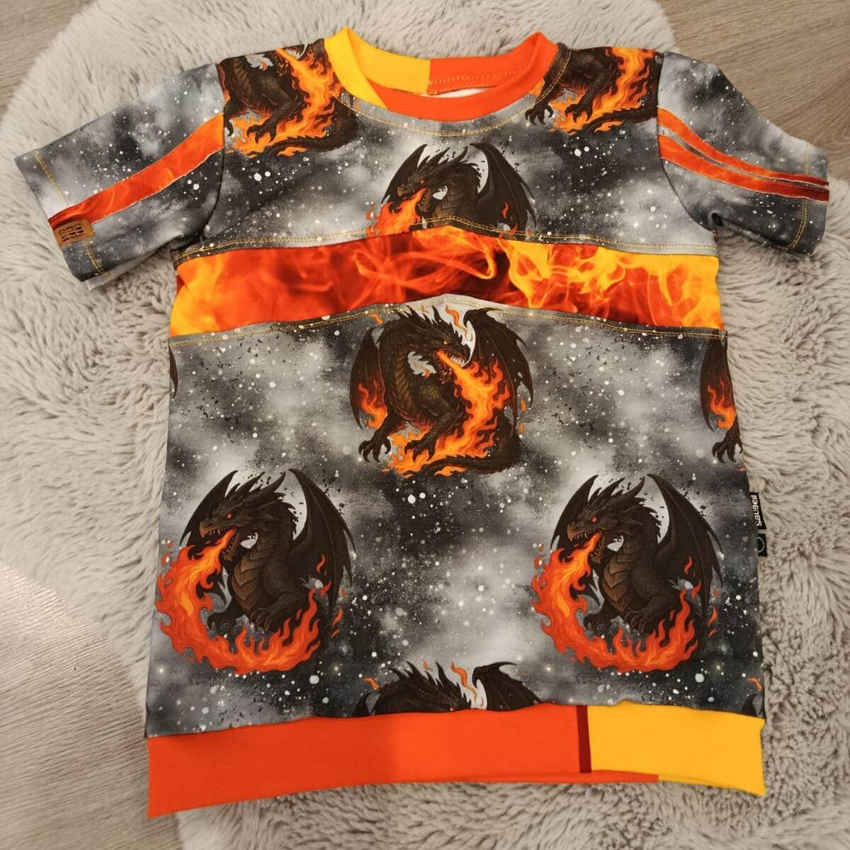 Black Dragon | Drachen Stoff Meterware | Kinderstoff